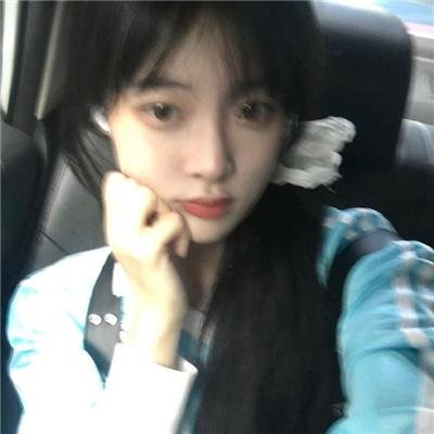 穿普拉达的女王 封面